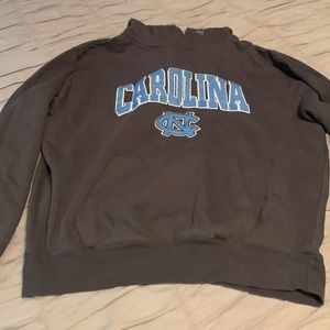 UNC tar heels sweatshirt
